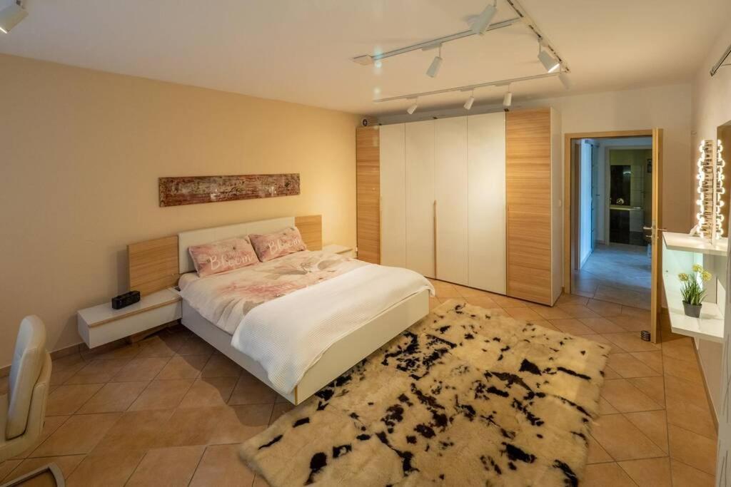 Wohnung Mit Talblick, Ladestation E-Auto Siegen Luaran gambar