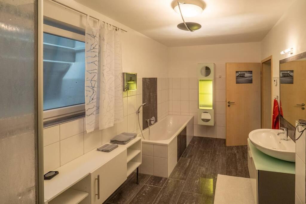 Wohnung Mit Talblick, Ladestation E-Auto Siegen Luaran gambar